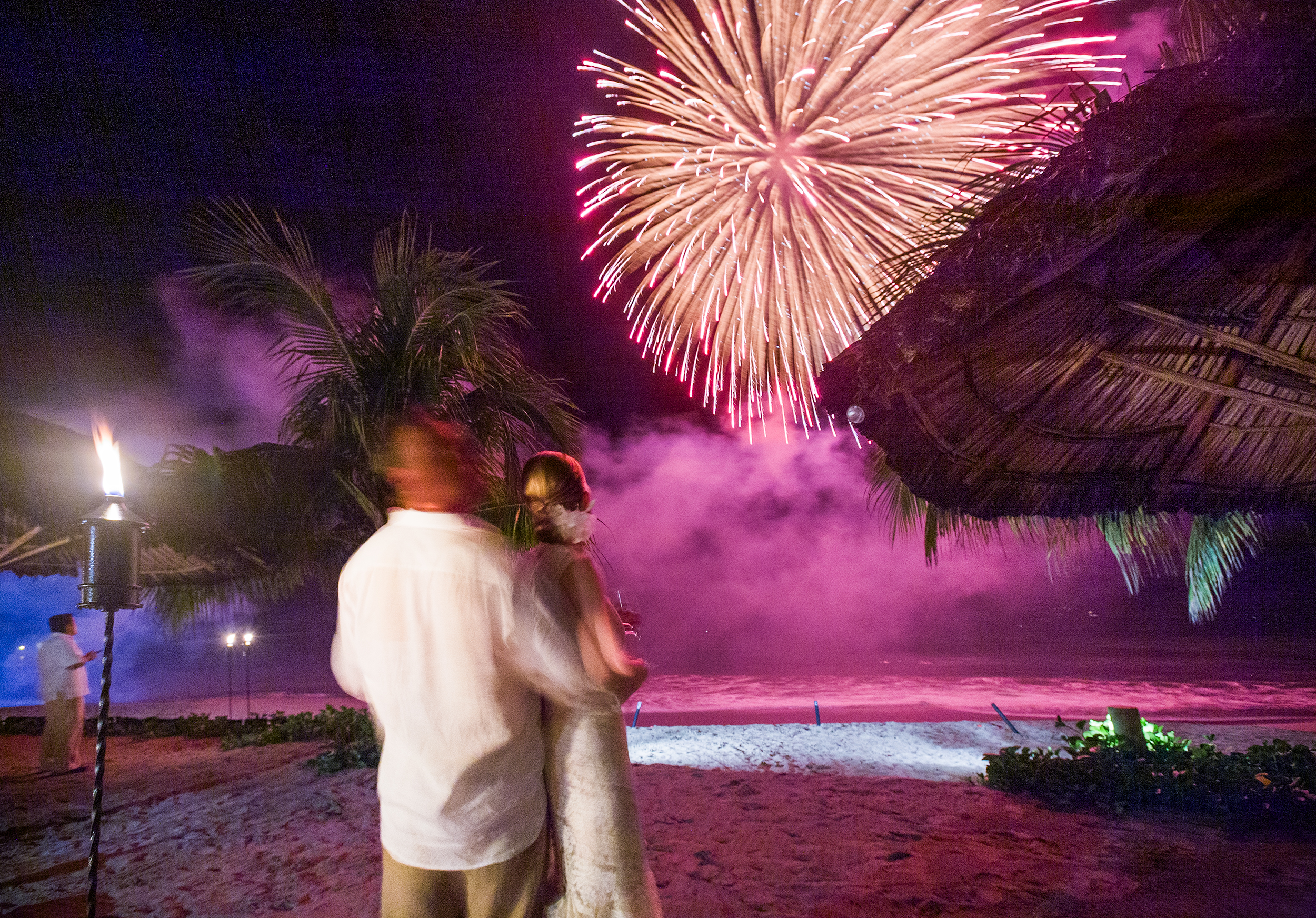 Wedding-fireworks-melissa-mermin-photographer
